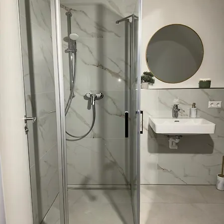 Apartment Romantica Rust